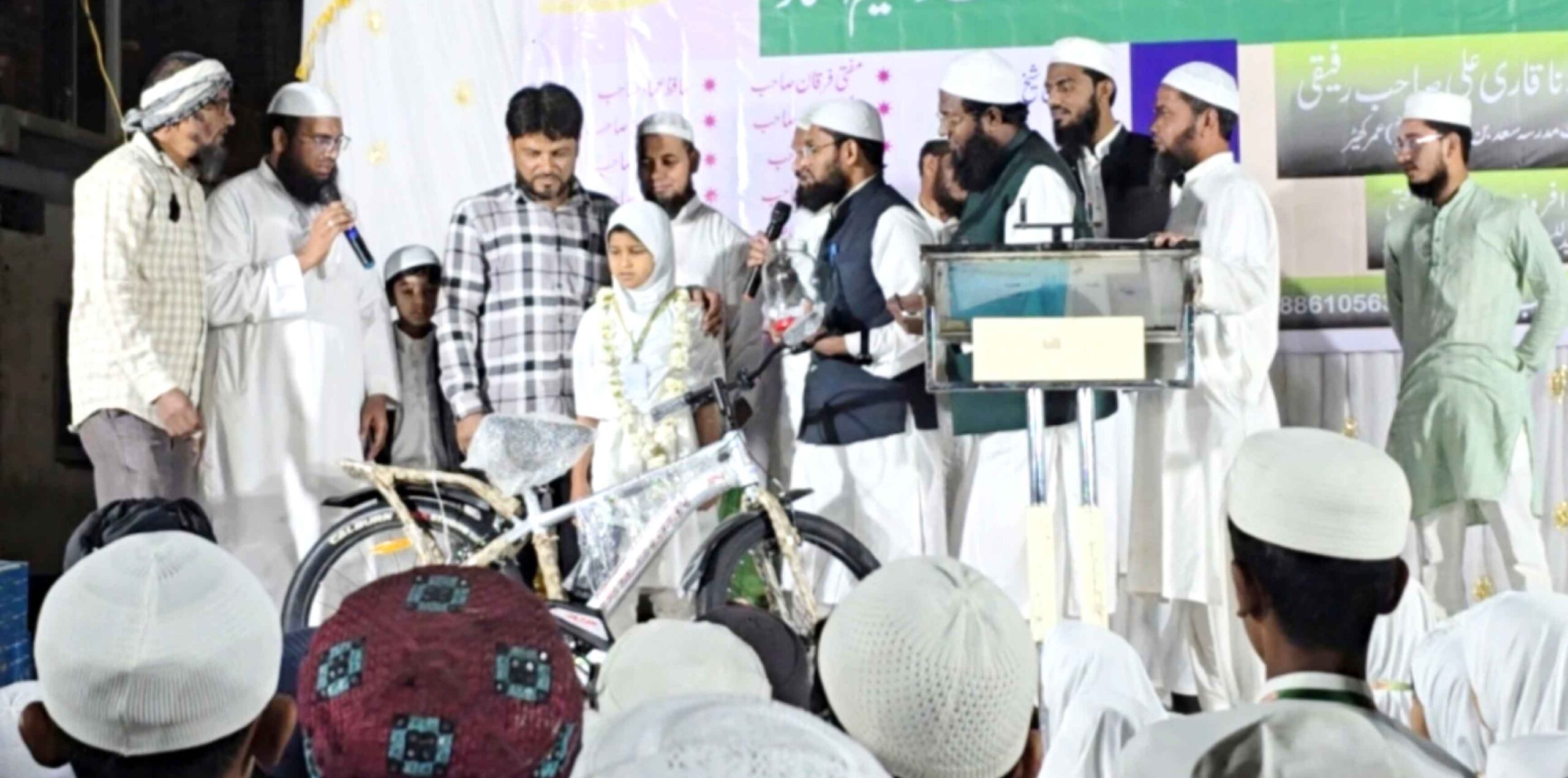 مکتب فاطمۃ الزہرہ دینی و تربیتی غیر اقامتی درسگاہ نئی آبادی اردھا پور ضلع ناندیڑ کا تیسرا سالانہ جلسہ منعقد کیا گیا
