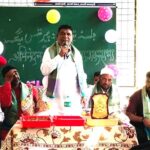 ناندیڑ: مہا نگر پالیکا اسکول نمبر 12 حیدر باغ میں جلسۂ تہنیت، یومِ جمہوریہ پروگرام کے طلبہ میں انعامات تقسیم