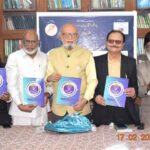 عمائدین و اساطینِ علم و ادب کے ہاتھوں کتاب ’’عربی بول چال کے 40 سبق‘‘ کا اجراء