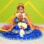 معصوم روزہ دار اشناء ماہین اور الطاف شیخ رحیم کی حوصلہ افزائی