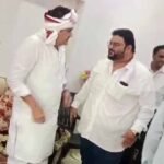 ضلع نگران وزیر سنجے راٹھوڑ کی شاہ رخ خان کے گھر تعزیتی حاضری