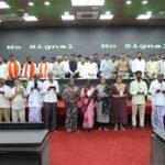 ناندیڑ:65.37 لاکھ روپے مالیت کے 471 گمشدہ موبائل اصل مالکان کے حوالے