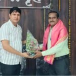 13دنوں میں 701 ووٹروں کے کام مکمل کرنے پر وقار احمد خان سر کی تہنیت