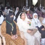 عثمان شہید میموریل سوسائٹی کے زیراہتمام منعقدہ تقریری ونعت خوانی کے کامیاب طلباء میں جناب محمد عبدالجلیل، پروفیسر ایس اے شکور، مولانا مظفرعلی صوفی کے ہاتھوں انعامات کی تقسیم