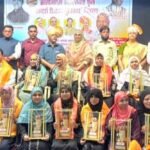 اساتذہ کو کلاس روم میں اپنے طالب علموں کو پڑھانے دیجیے۔ حکومت سے دست بستہ اپیل : ایوب احمد نلامندو